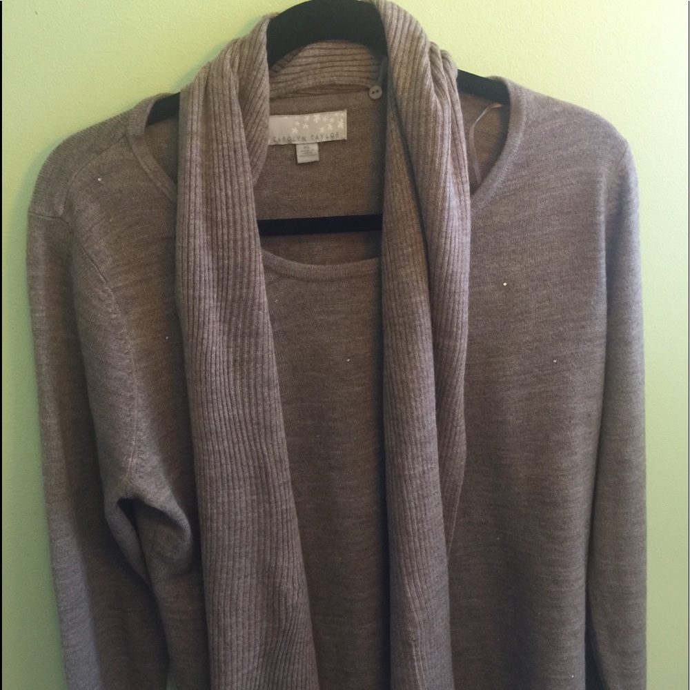 Sweater brown tan with attached scarf